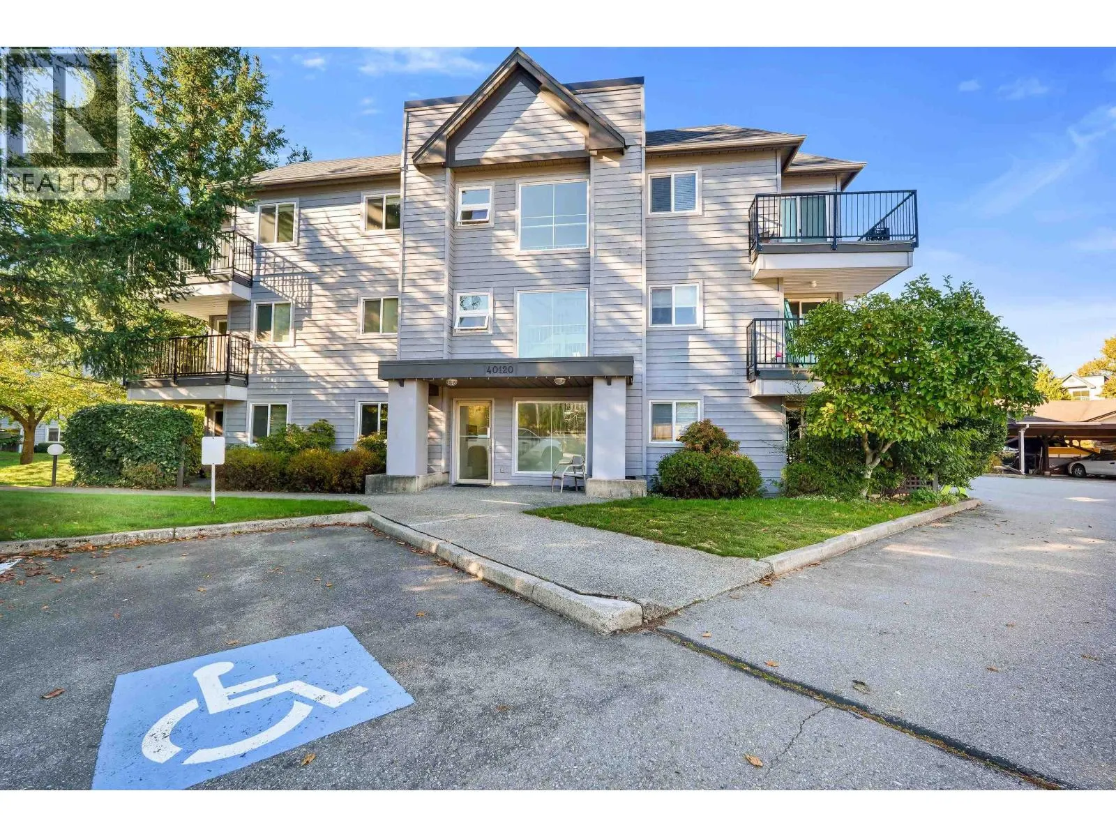 B307 40120 WILLOW CRESCENT