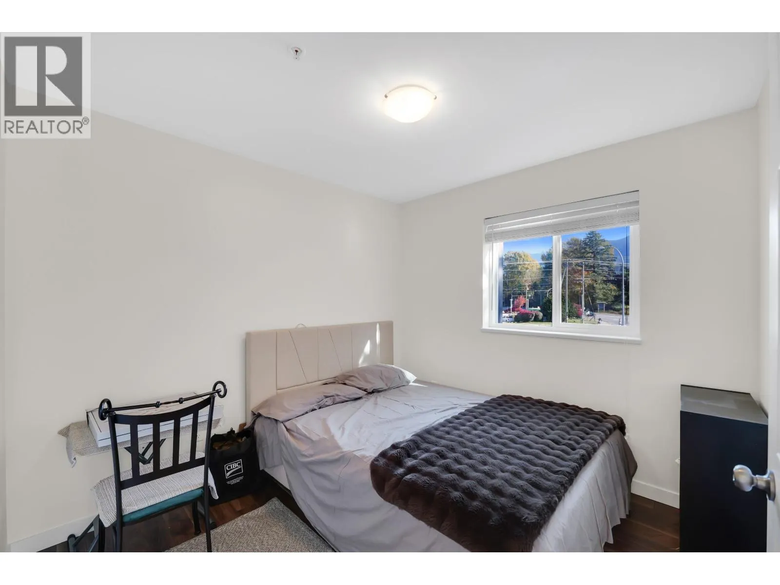 B307 40120 WILLOW CRESCENT