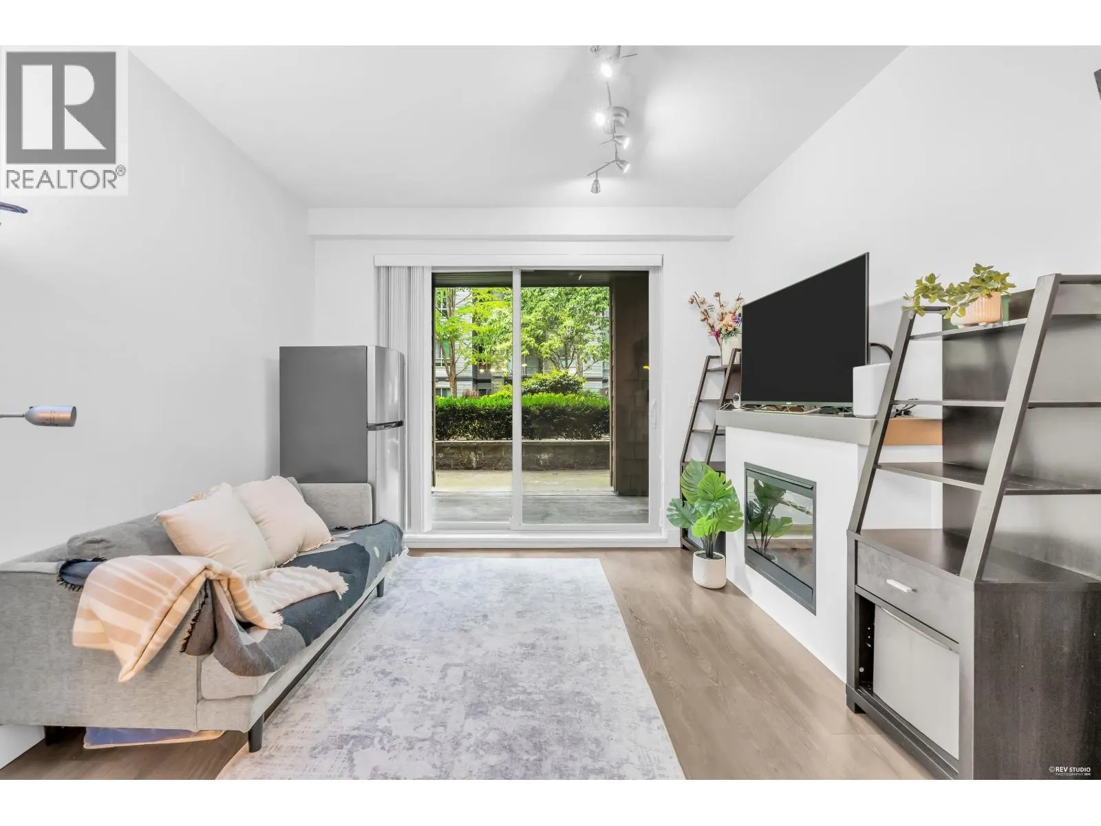 110 7488 BYRNEPARK WALK