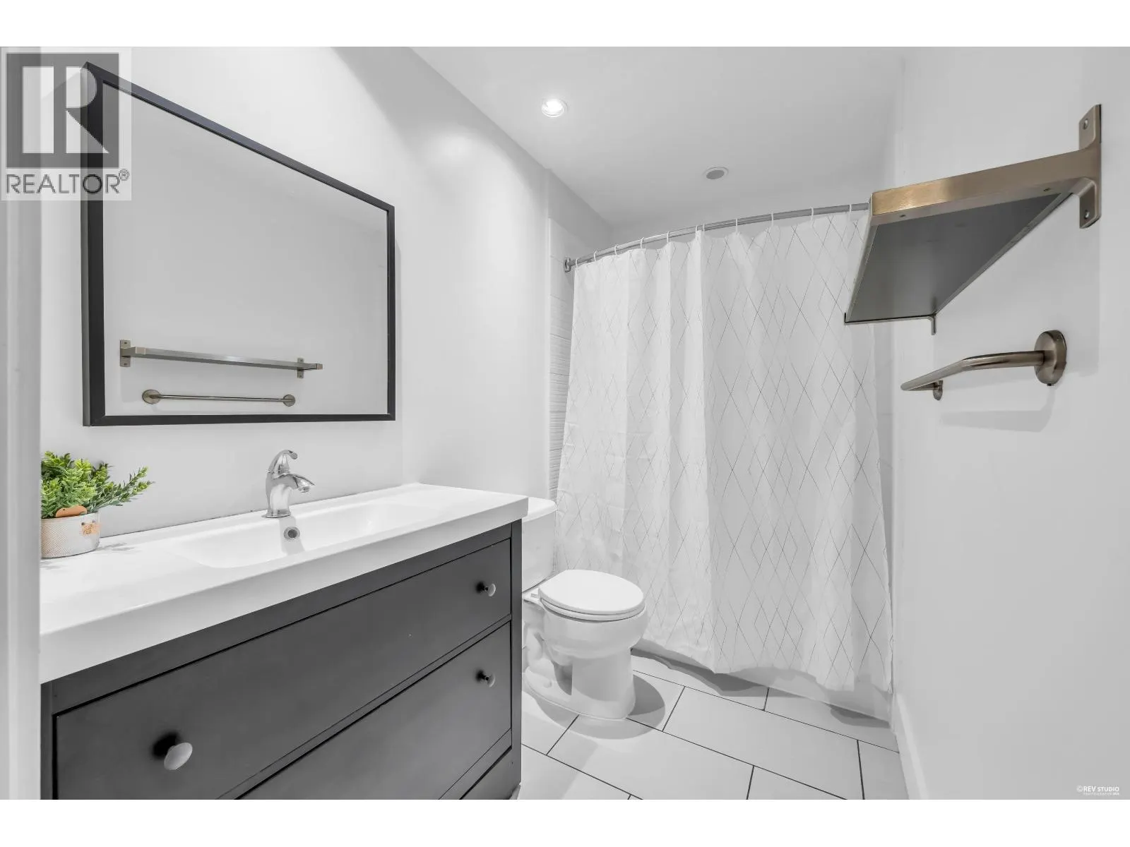 110 7488 BYRNEPARK WALK