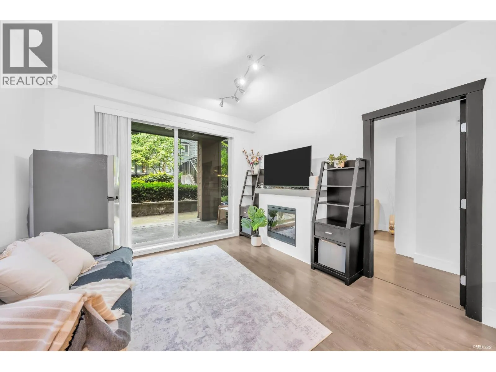 110 7488 BYRNEPARK WALK