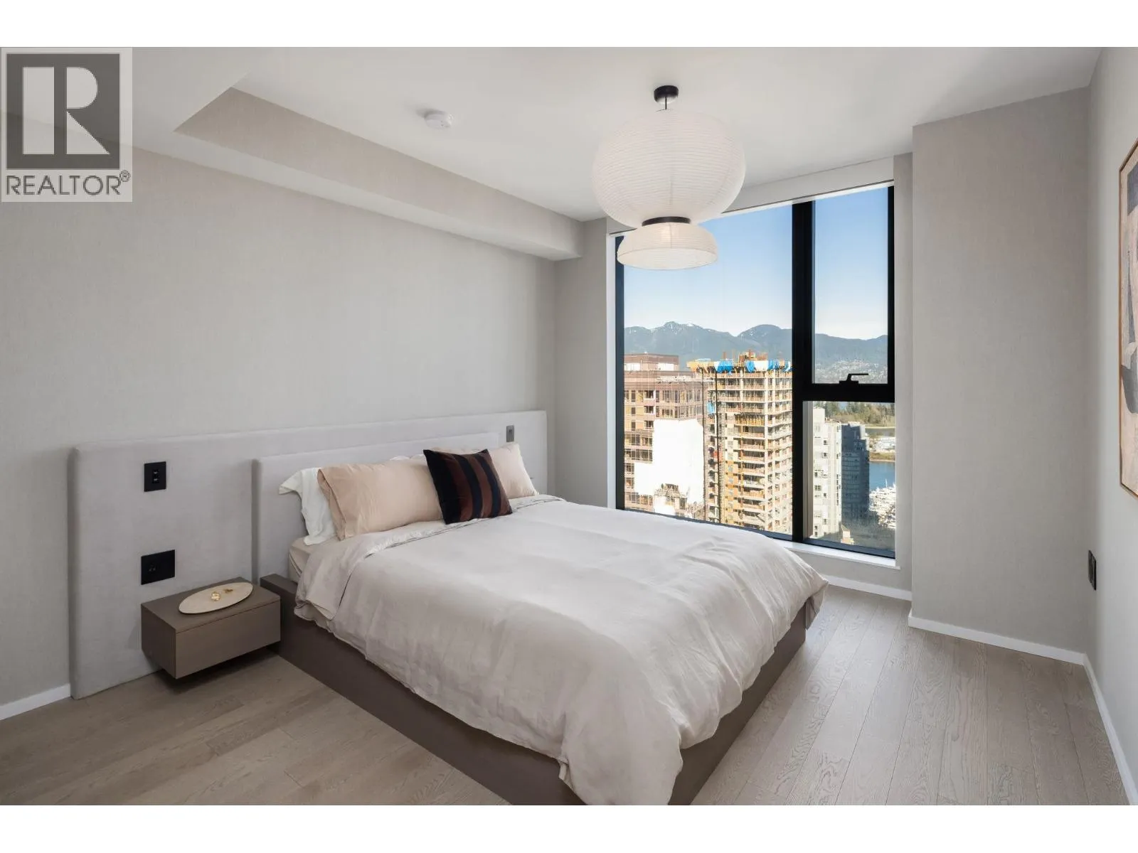 3102 1482 ROBSON STREET