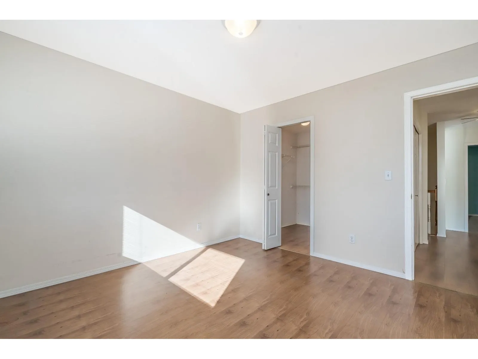 101 5765 VEDDER ROAD|Garrison Crossing