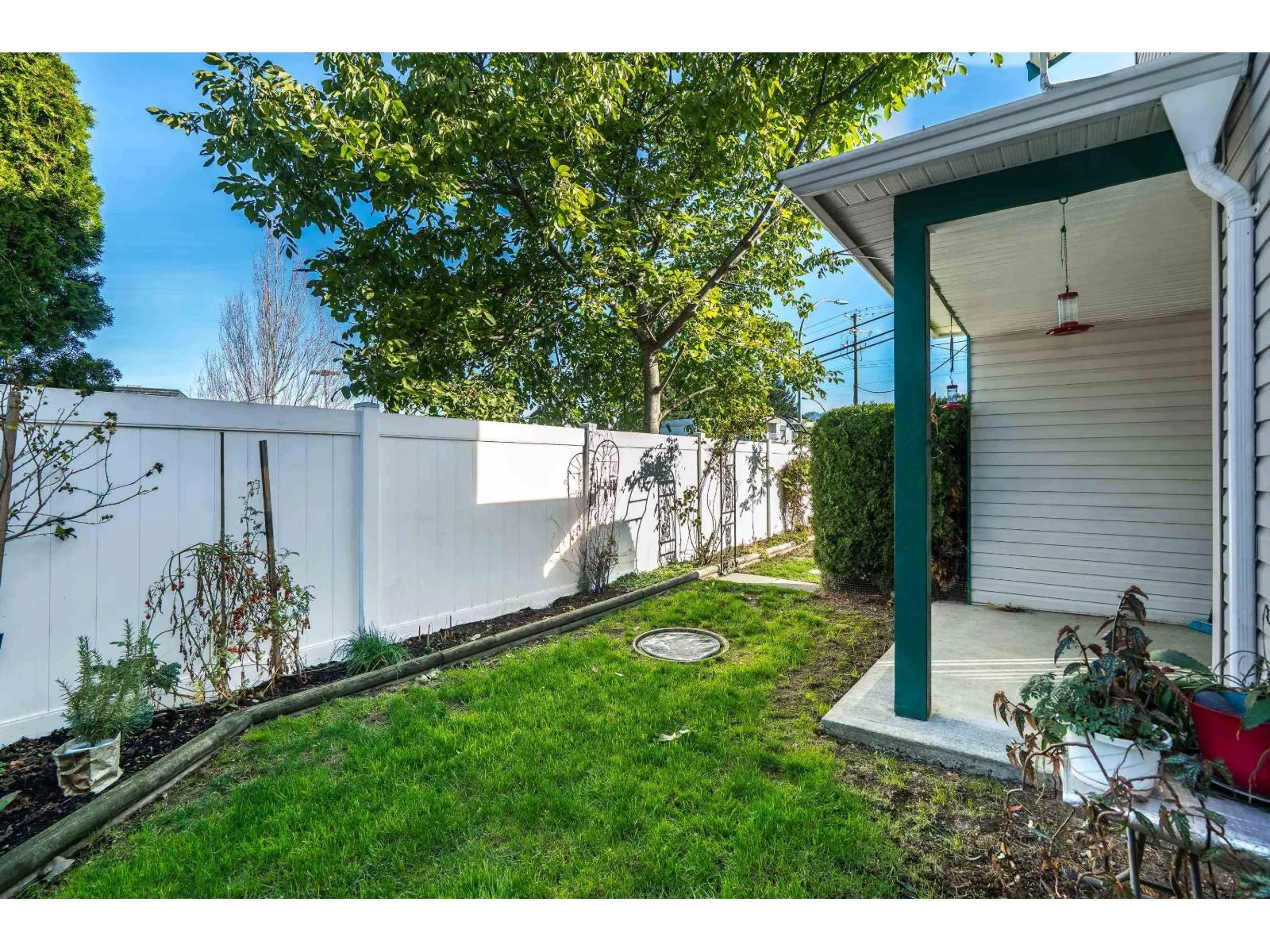 101 5765 VEDDER ROAD|Garrison Crossing
