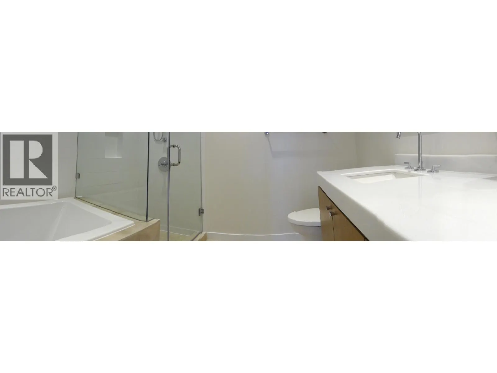 400 768 ARTHUR ERICKSON PLACE
