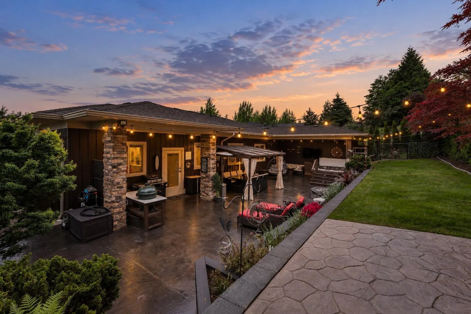 152 51075 FALLS COURT|Eastern Hillsides