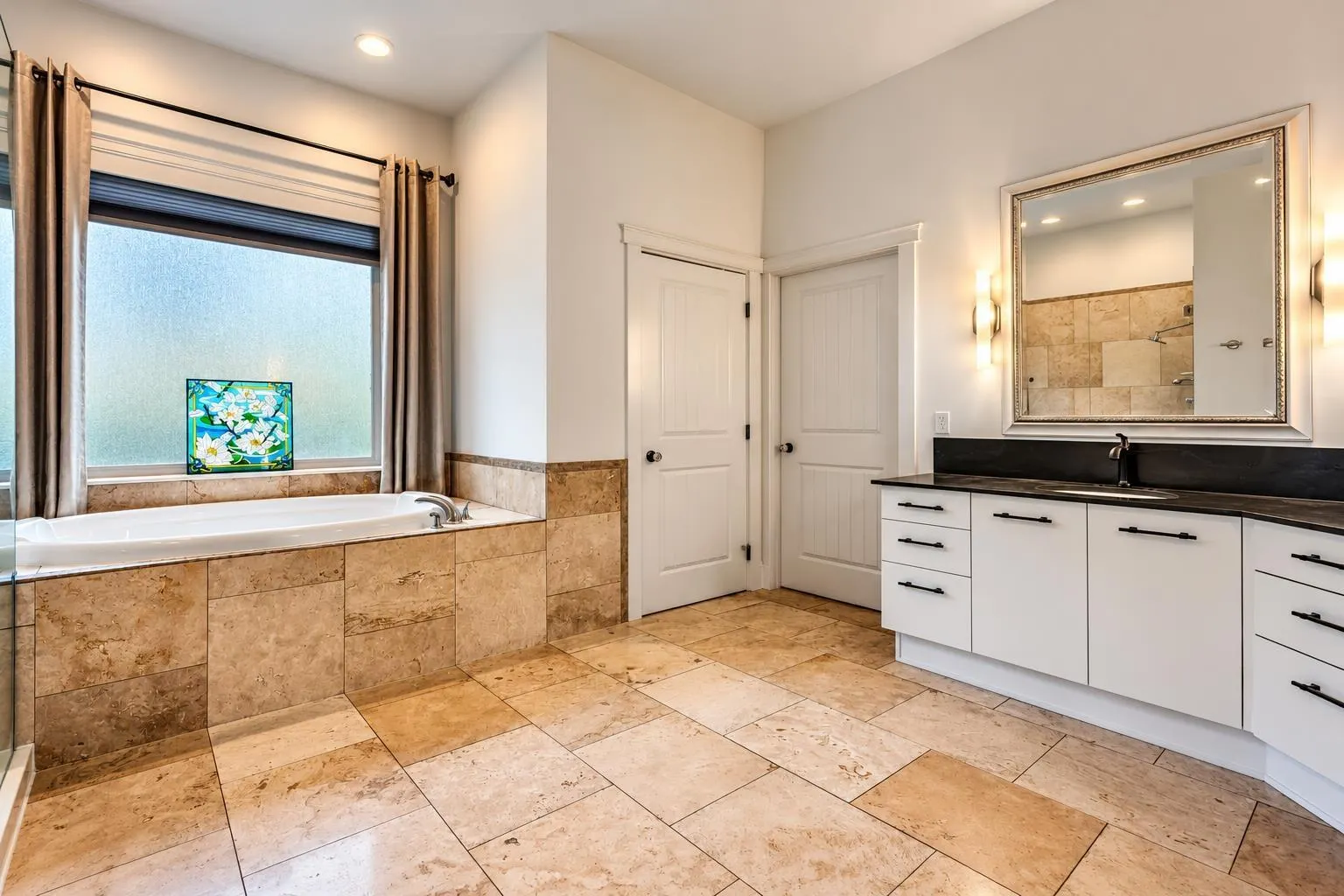 152 51075 FALLS COURT|Eastern Hillsides