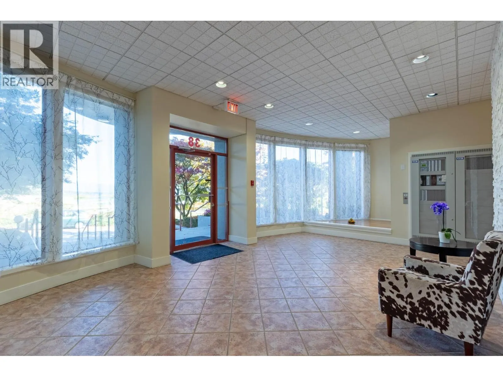 602 38 LEOPOLD PLACE