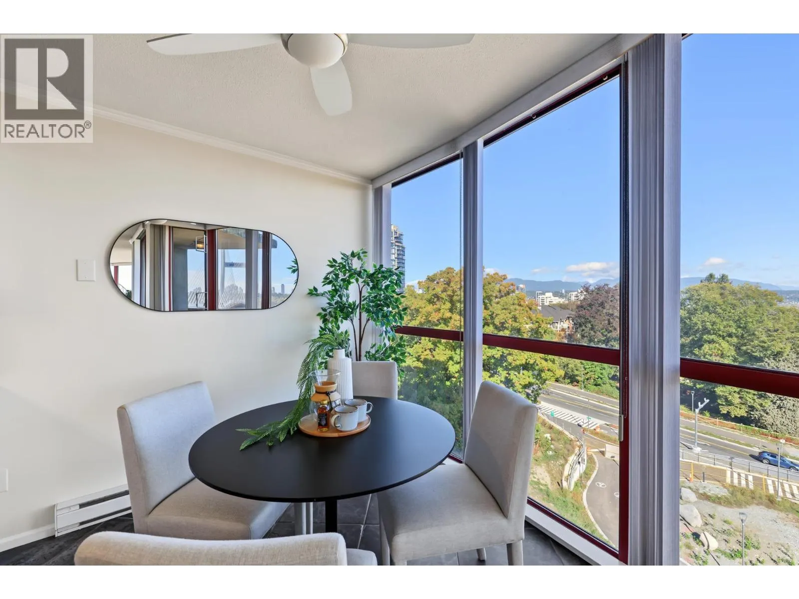 602 38 LEOPOLD PLACE