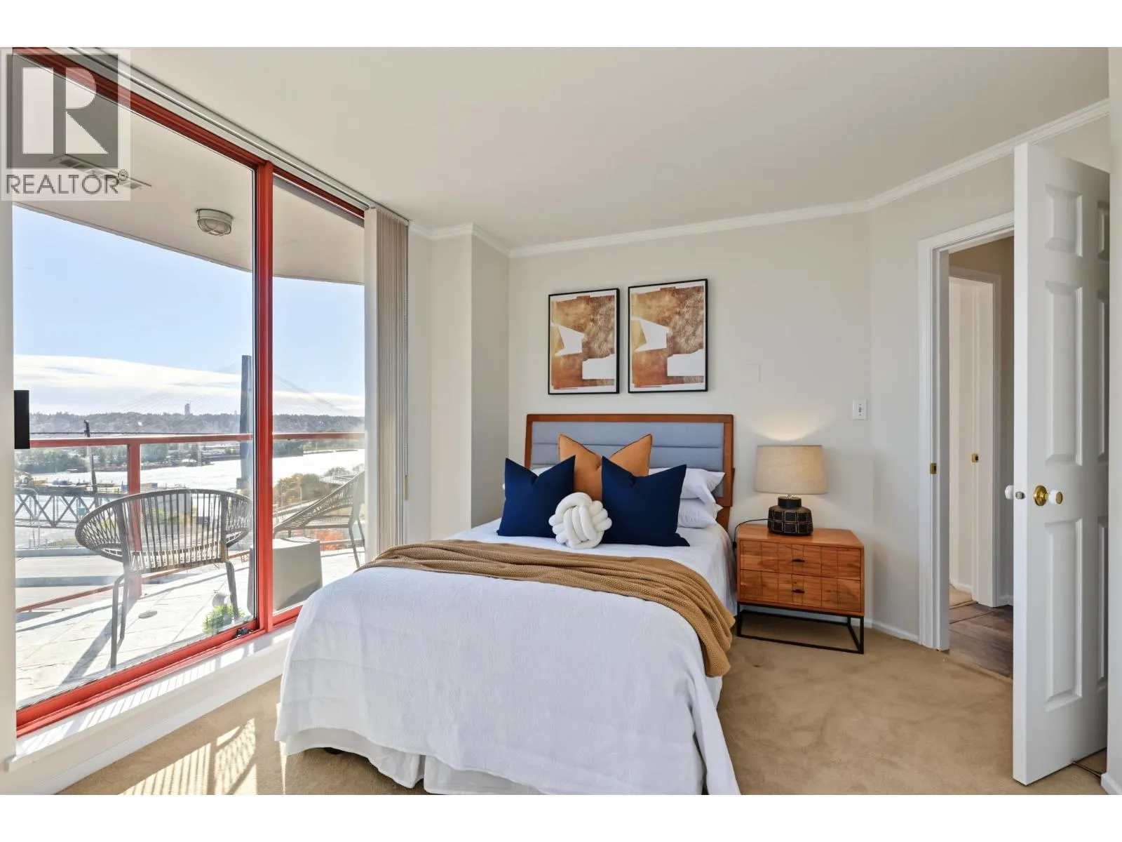602 38 LEOPOLD PLACE