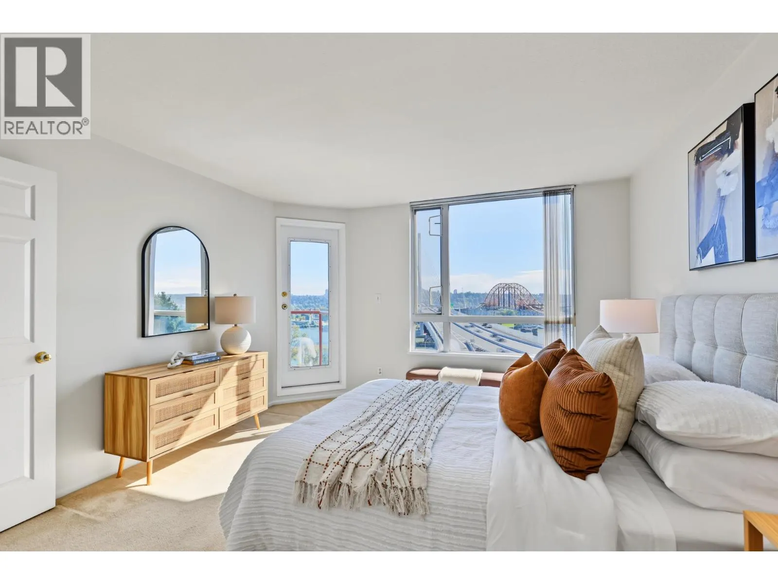 602 38 LEOPOLD PLACE
