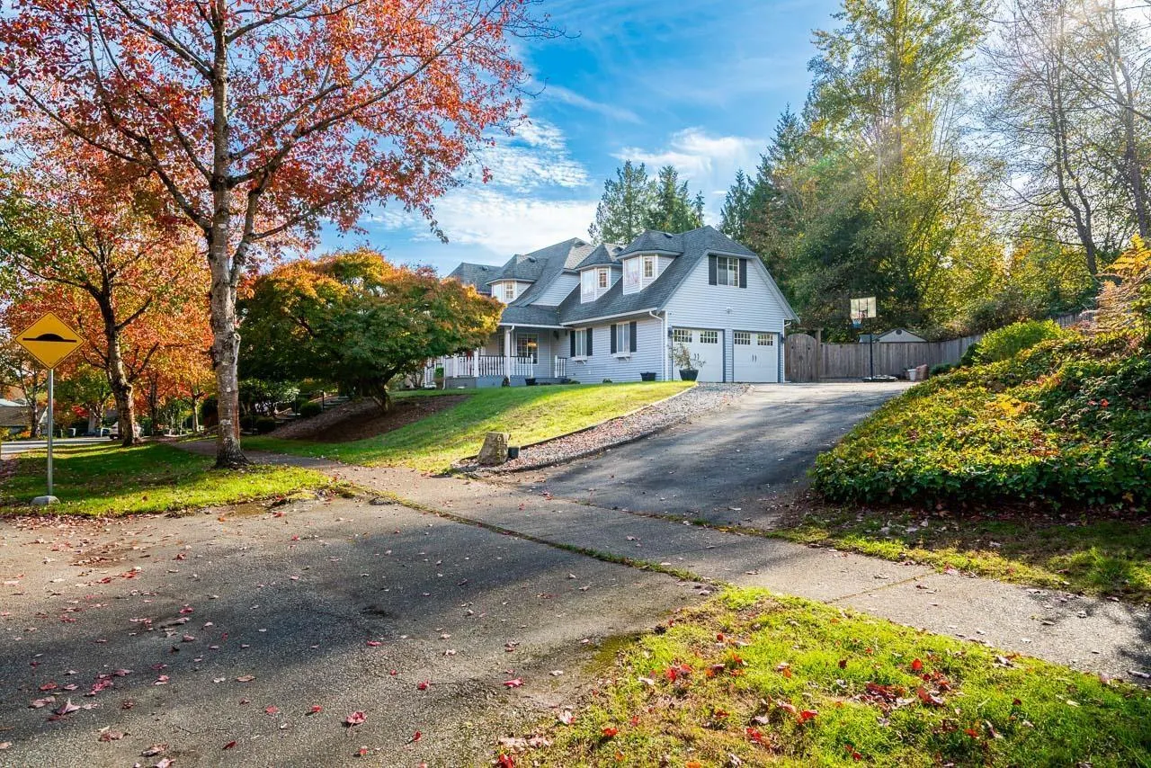6143 KILLARNEY DRIVE