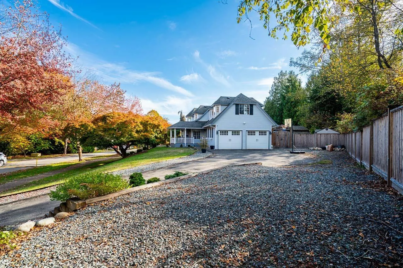 6143 KILLARNEY DRIVE