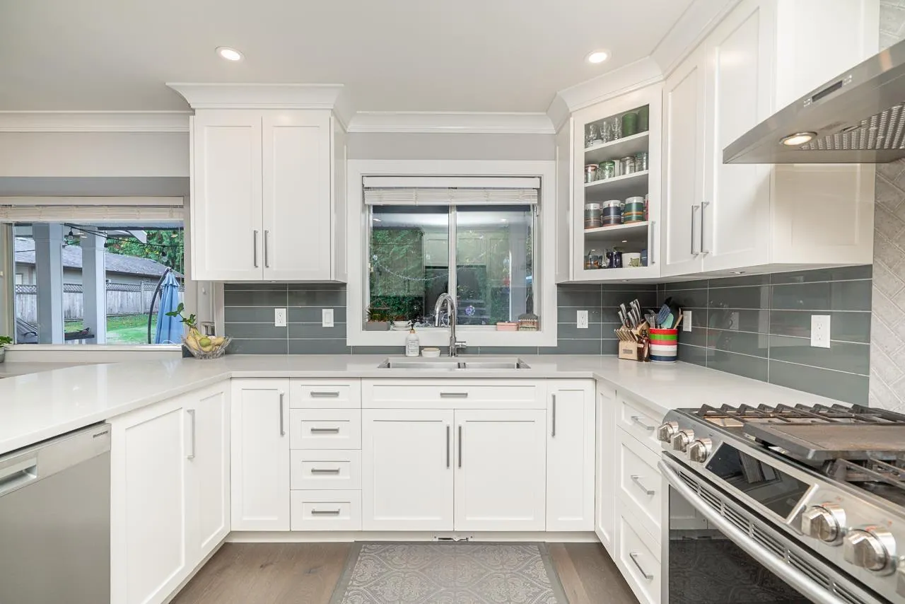 6143 KILLARNEY DRIVE
