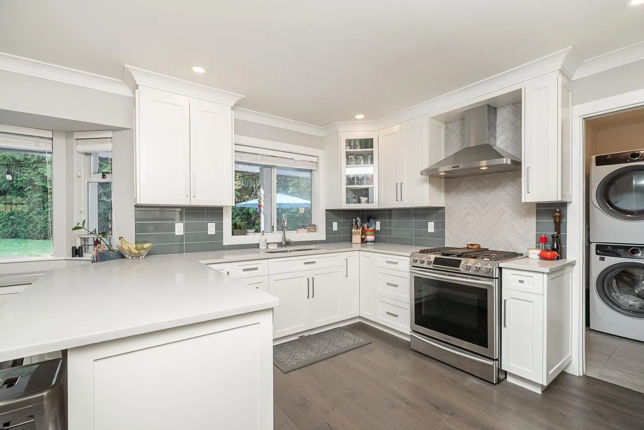 6143 KILLARNEY DRIVE