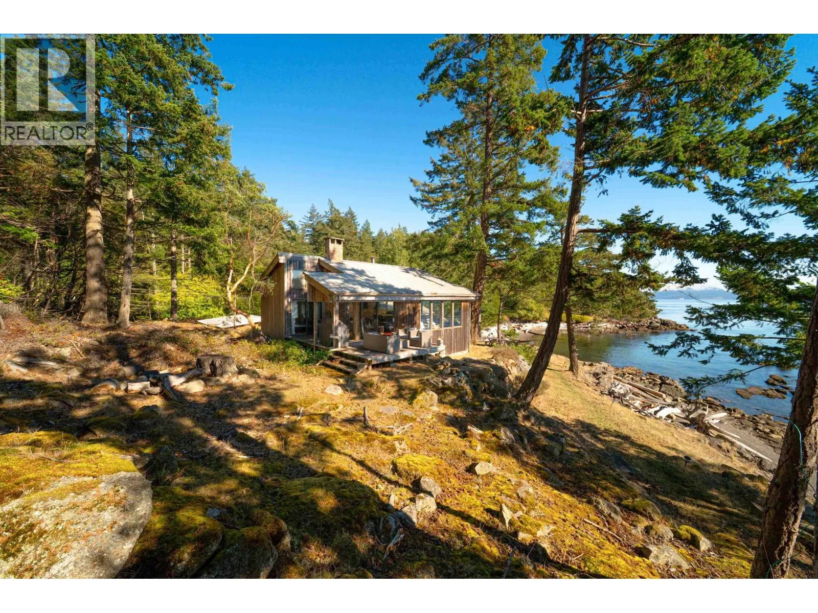 671 DINNER BAY ROAD