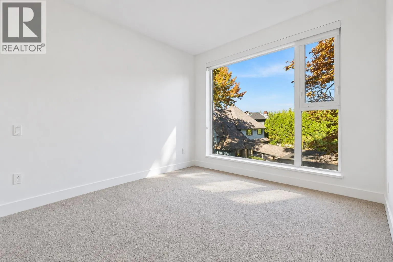 310 1515 ATLAS LANE