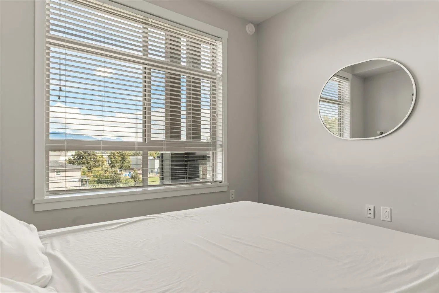 501 45562 AIRPORT ROAD|Chilliwack Proper South