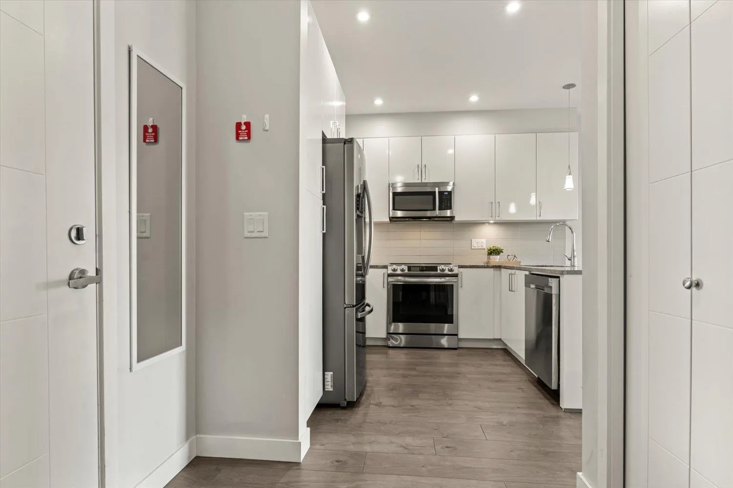 501 45562 AIRPORT ROAD|Chilliwack Proper South