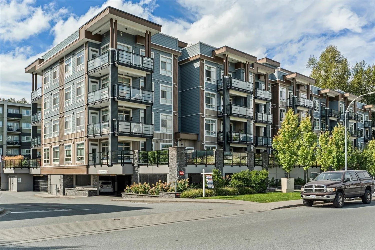 501 45562 AIRPORT ROAD|Chilliwack Proper South
