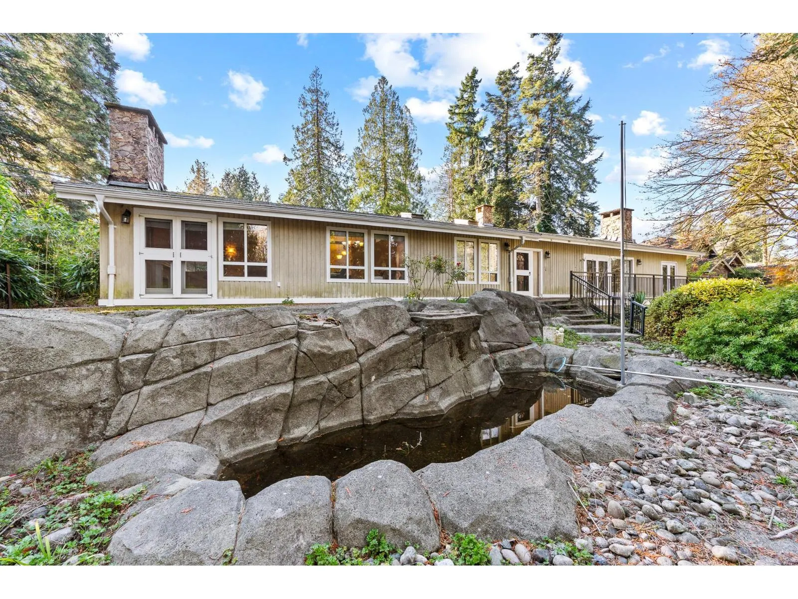 13284 CRESCENT ROAD