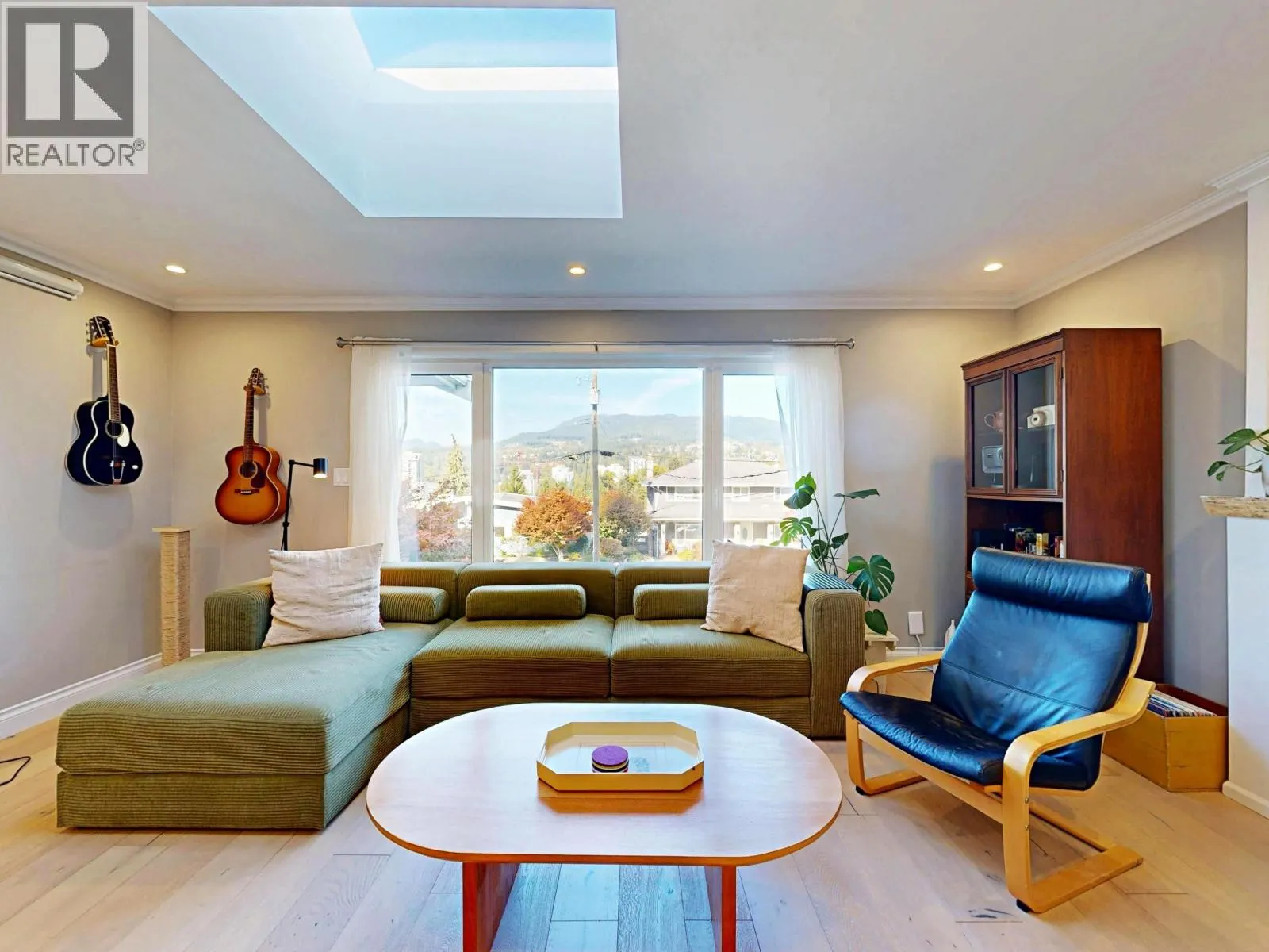 3363 VIEWMOUNT PLACE