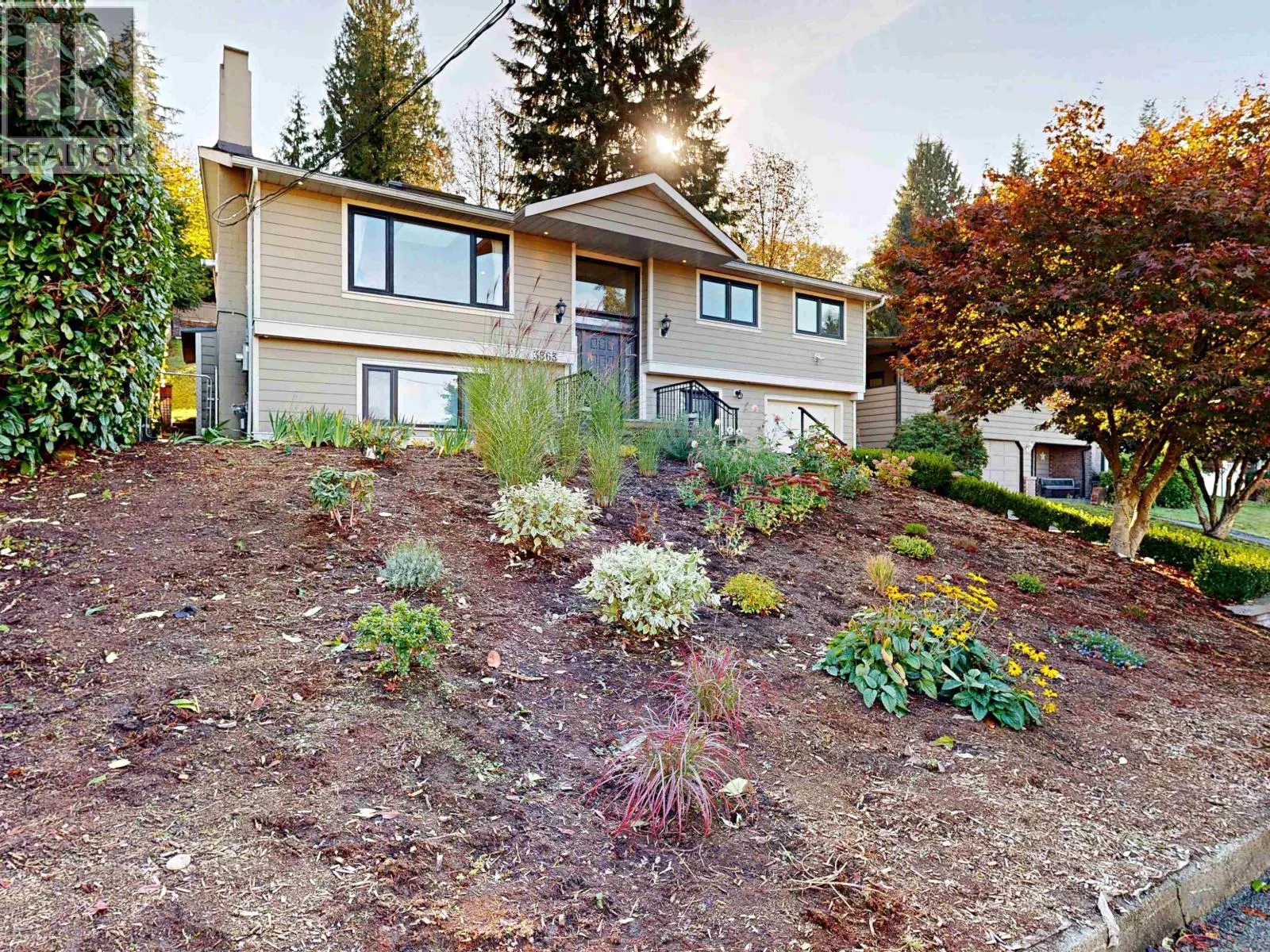 3363 VIEWMOUNT PLACE