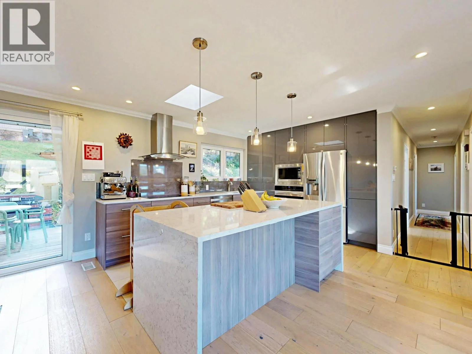 3363 VIEWMOUNT PLACE