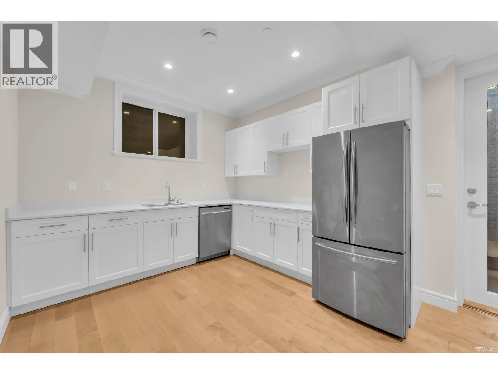 920 3RD STREET