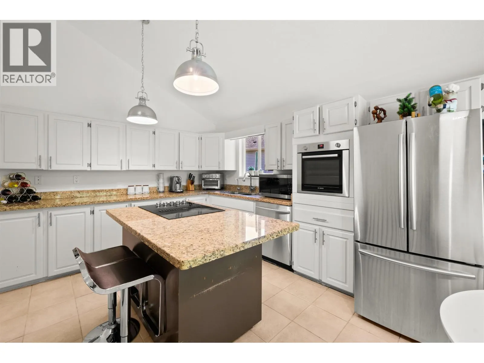3336 MANNING CRESCENT