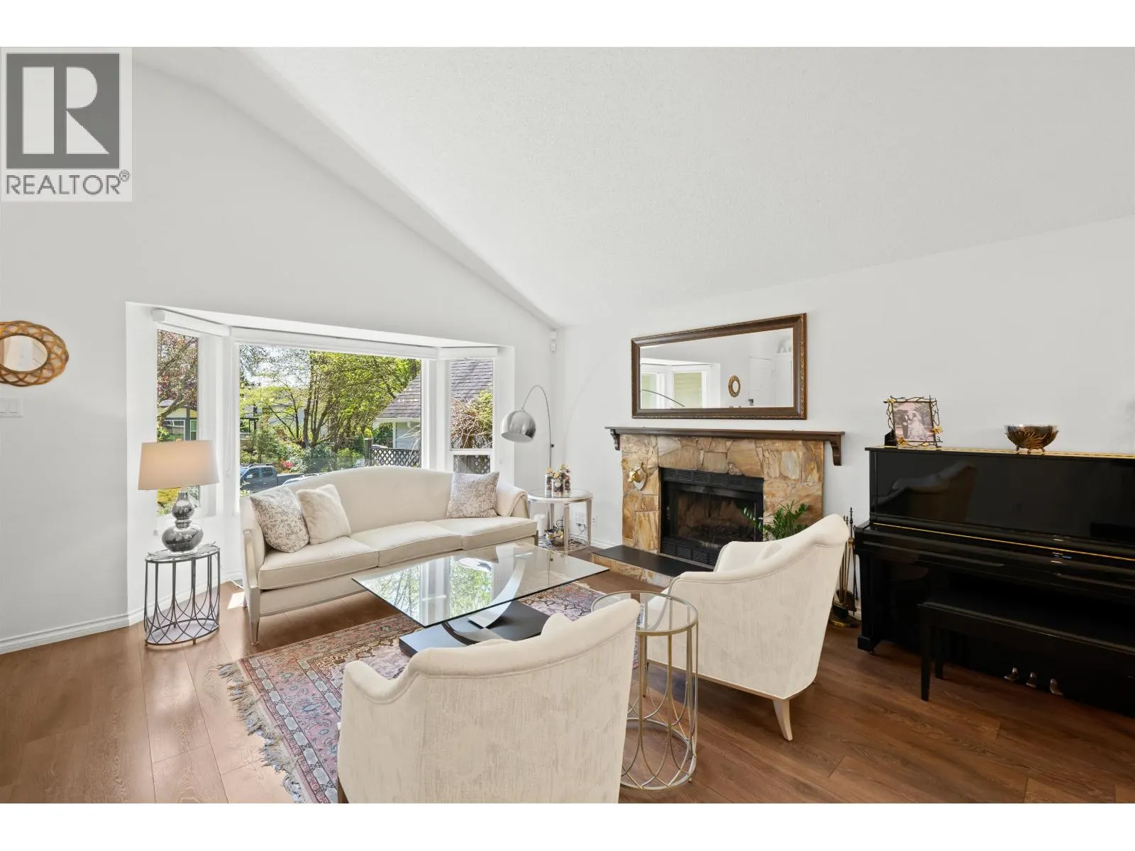 3336 MANNING CRESCENT