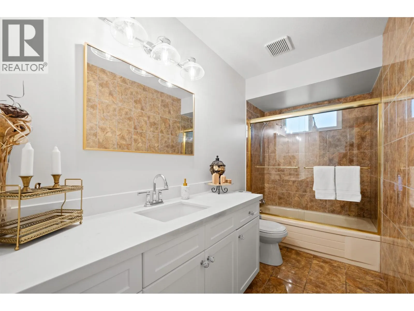 3336 MANNING CRESCENT