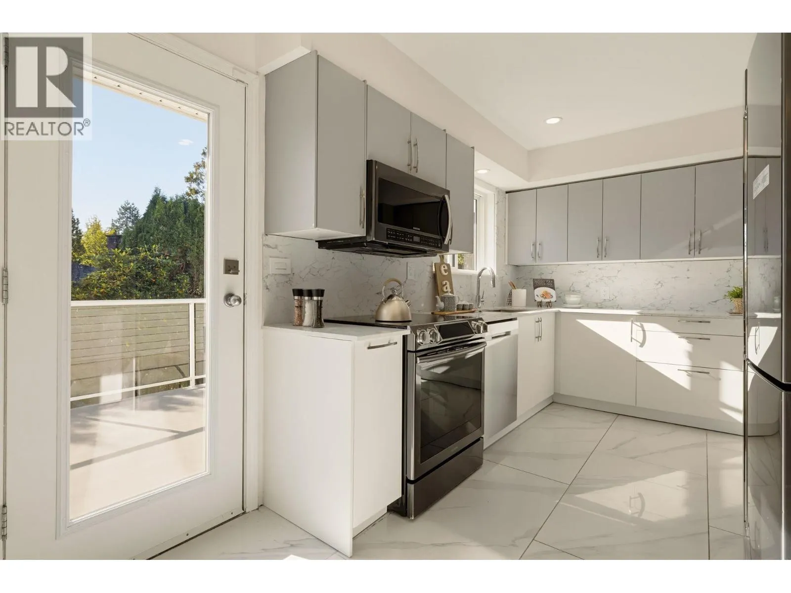 2007 FLORALYNN CRESCENT