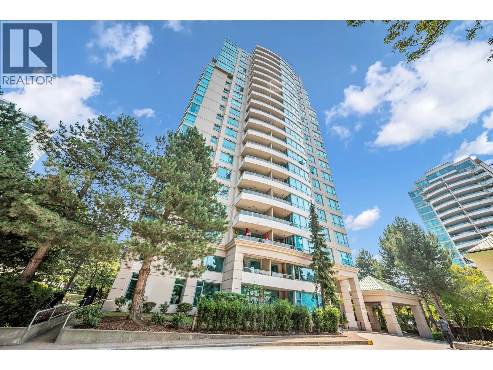 803 6611 SOUTHOAKS CRESCENT