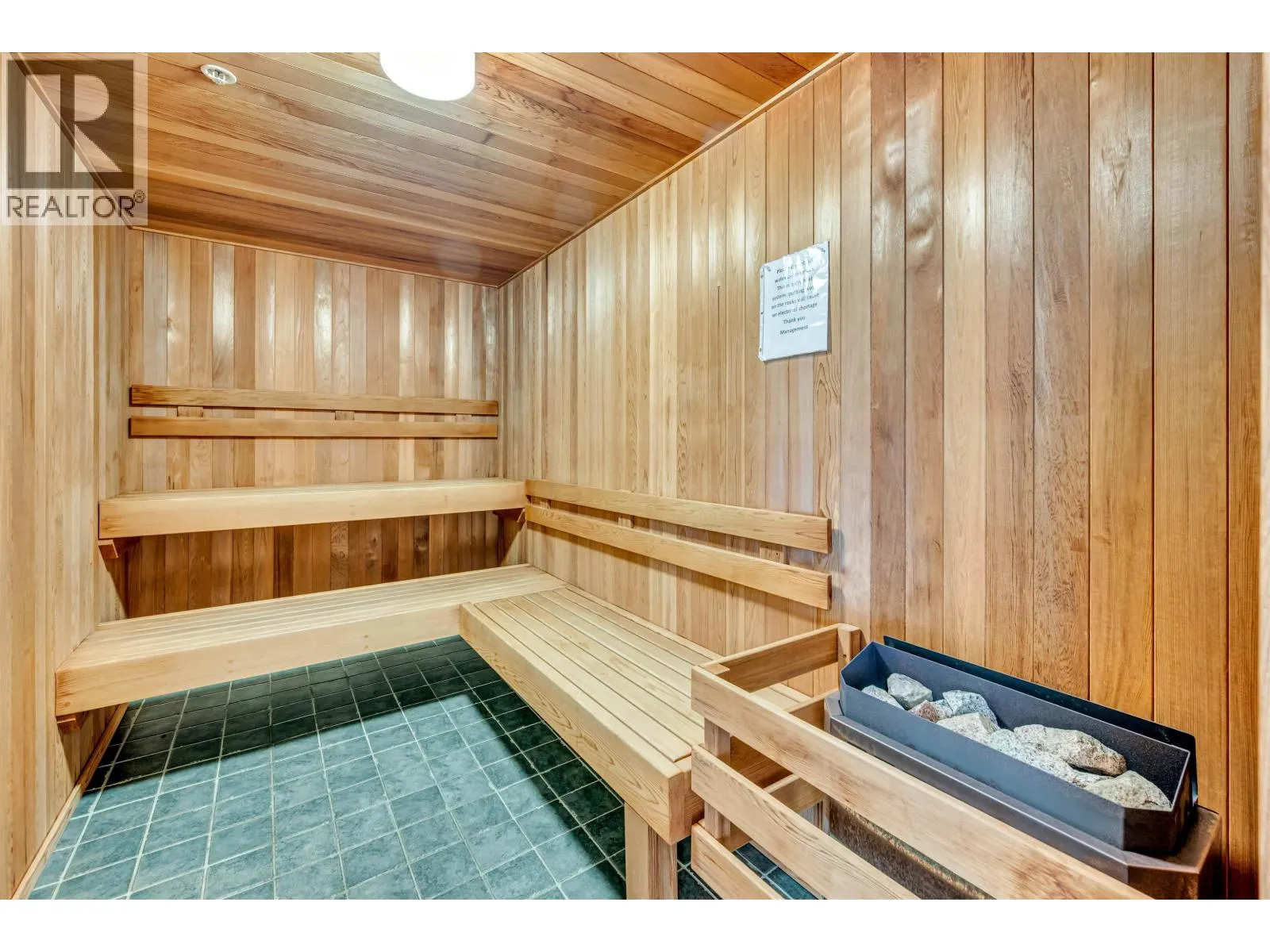 803 6611 SOUTHOAKS CRESCENT