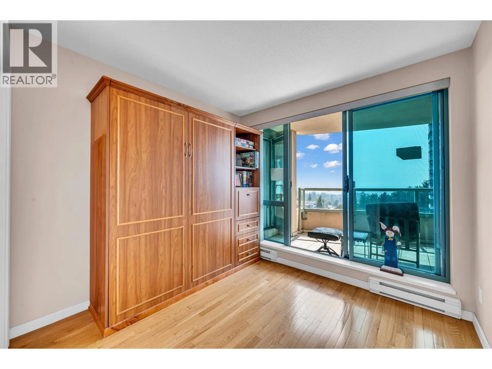 803 6611 SOUTHOAKS CRESCENT
