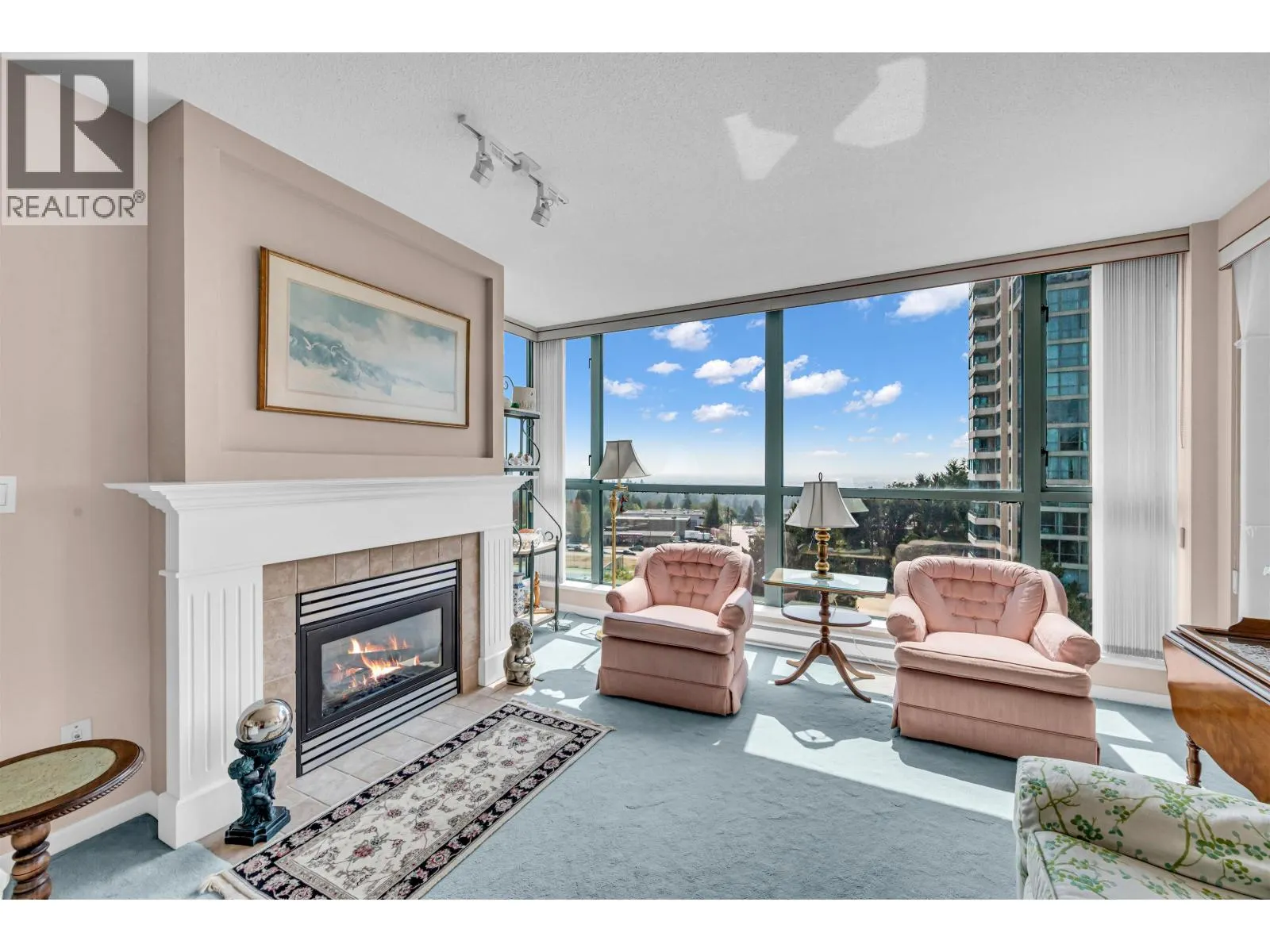 803 6611 SOUTHOAKS CRESCENT
