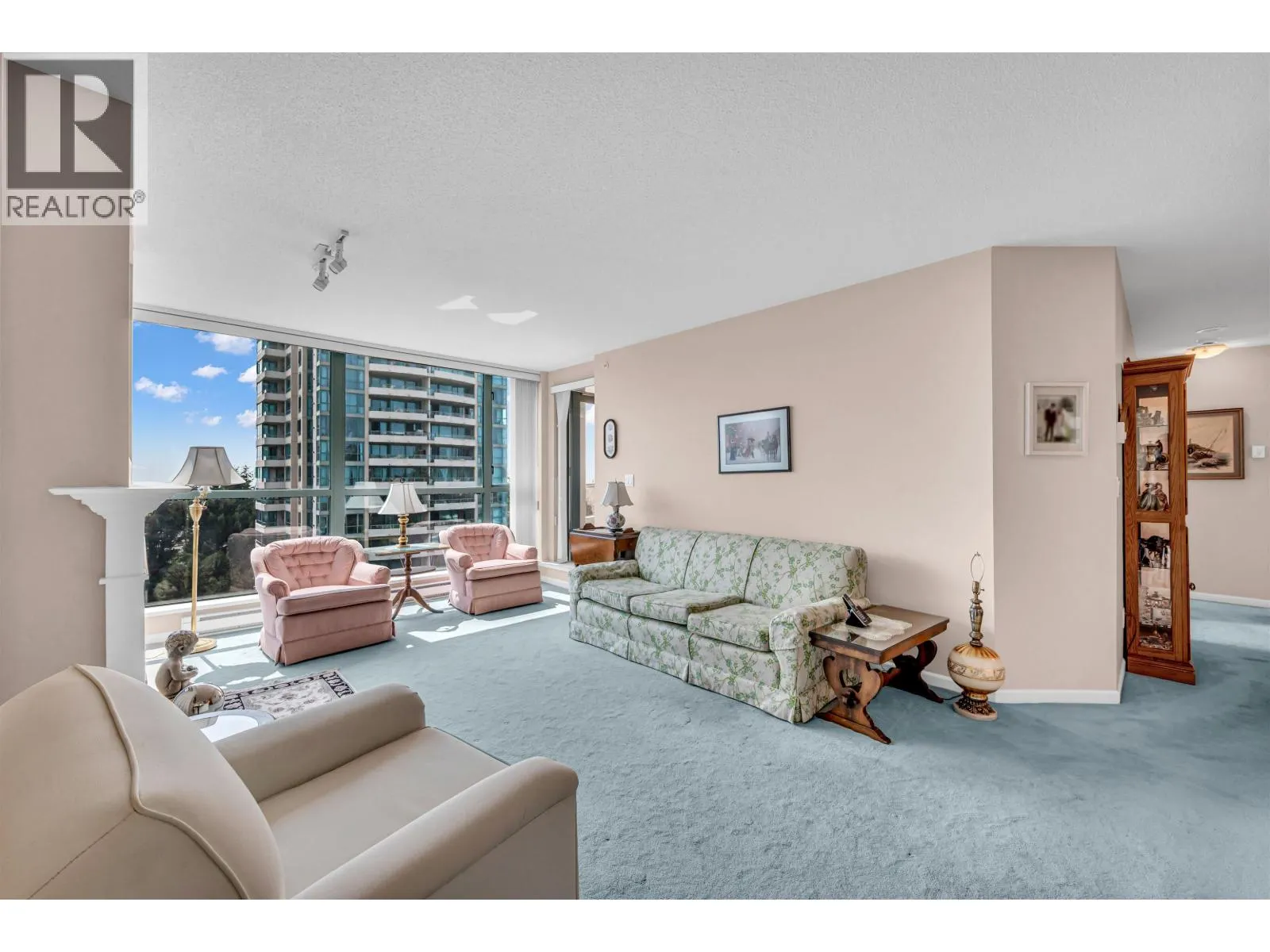 803 6611 SOUTHOAKS CRESCENT