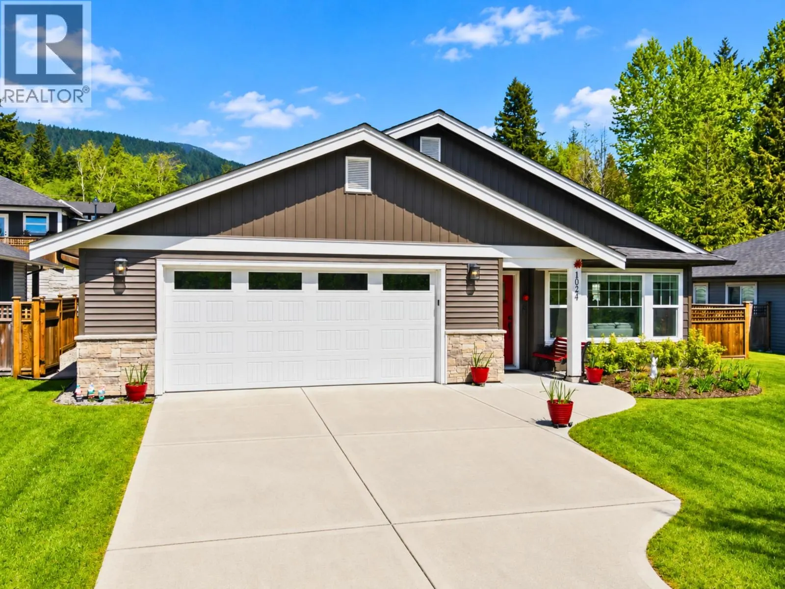 1024 CELIA CRESCENT