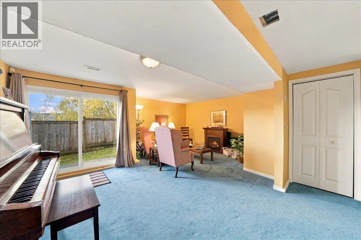 428 LEHMAN PLACE