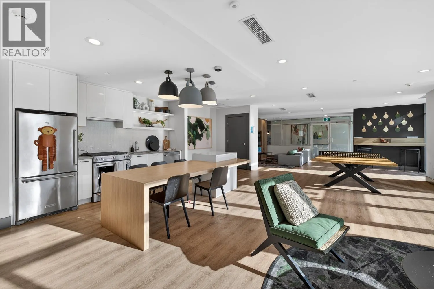 3 8693 OOLICHAN WAY