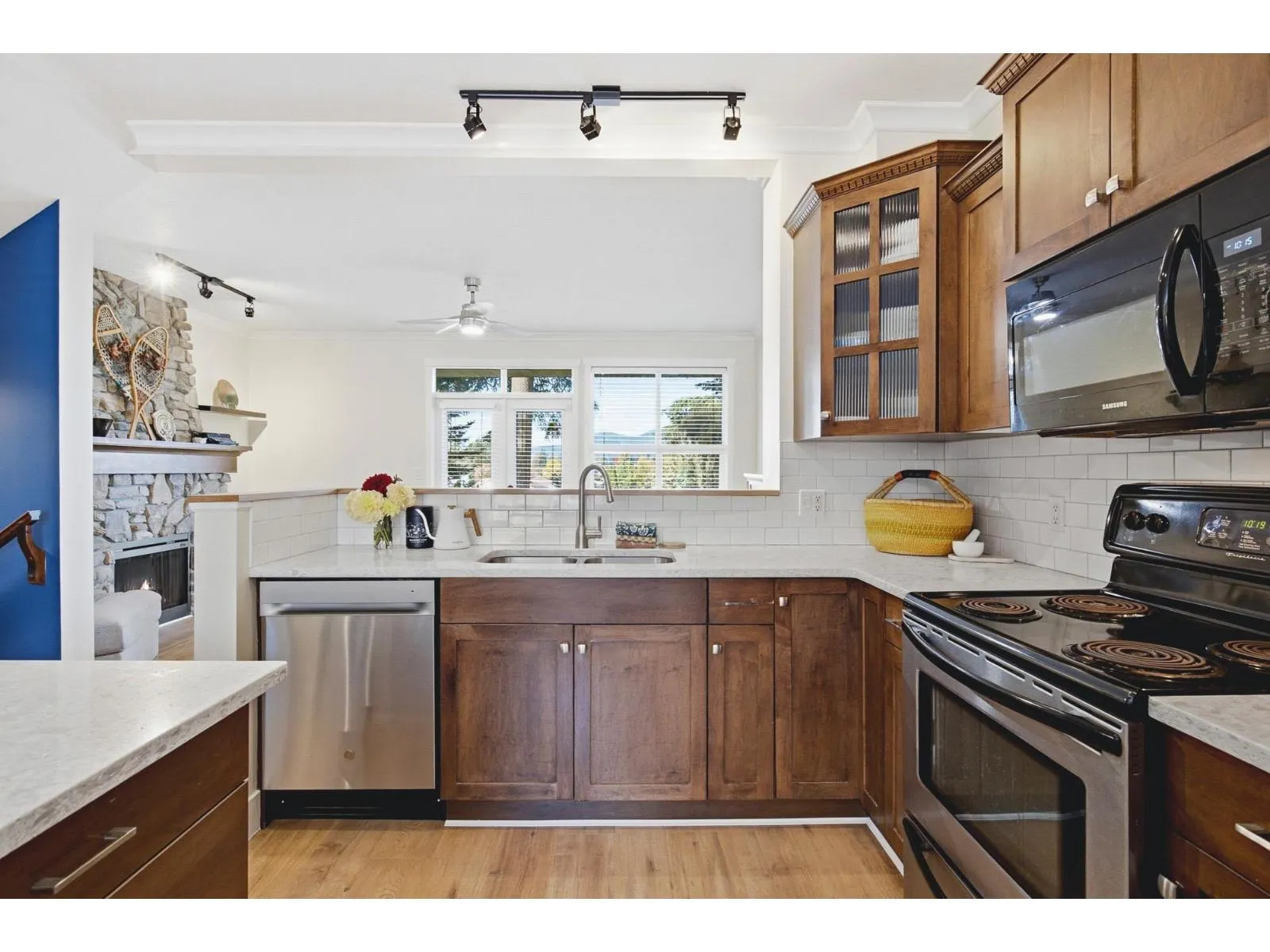 44 5837 SAPPERS WAY|Garrison Crossing