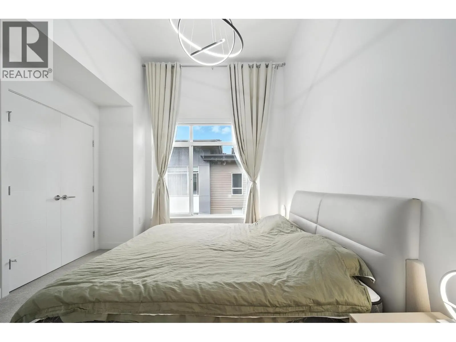 43 10511 NO. 5 ROAD