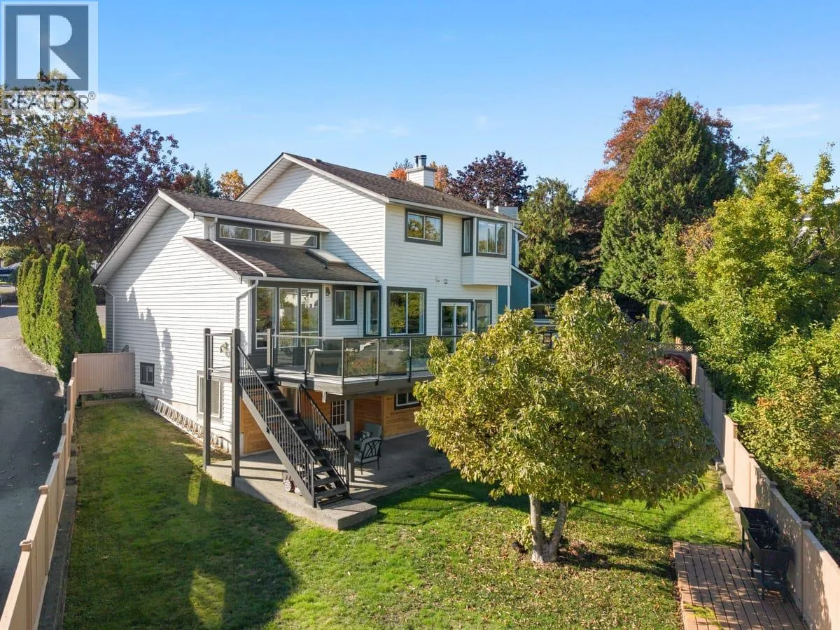 2137 PARAPET TERRACE