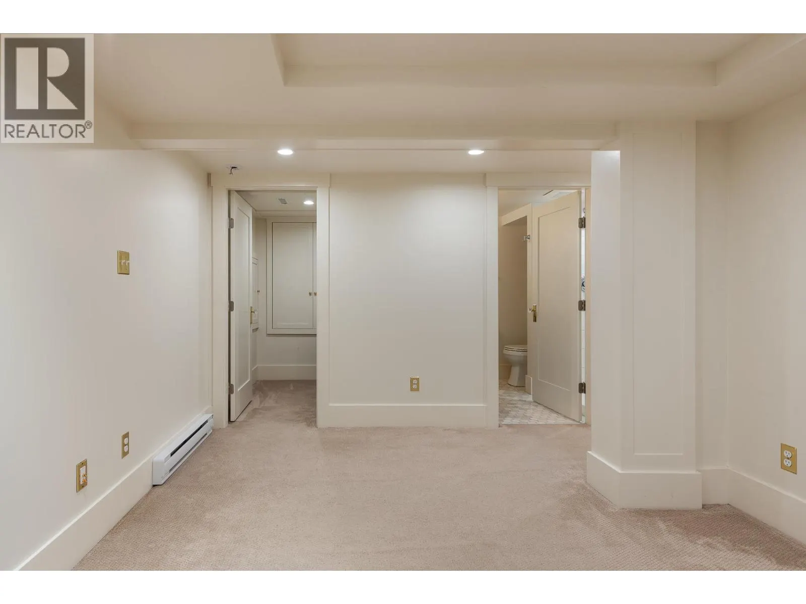 309 NINTH STREET
