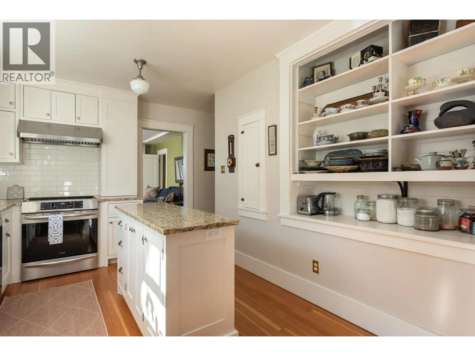309 NINTH STREET