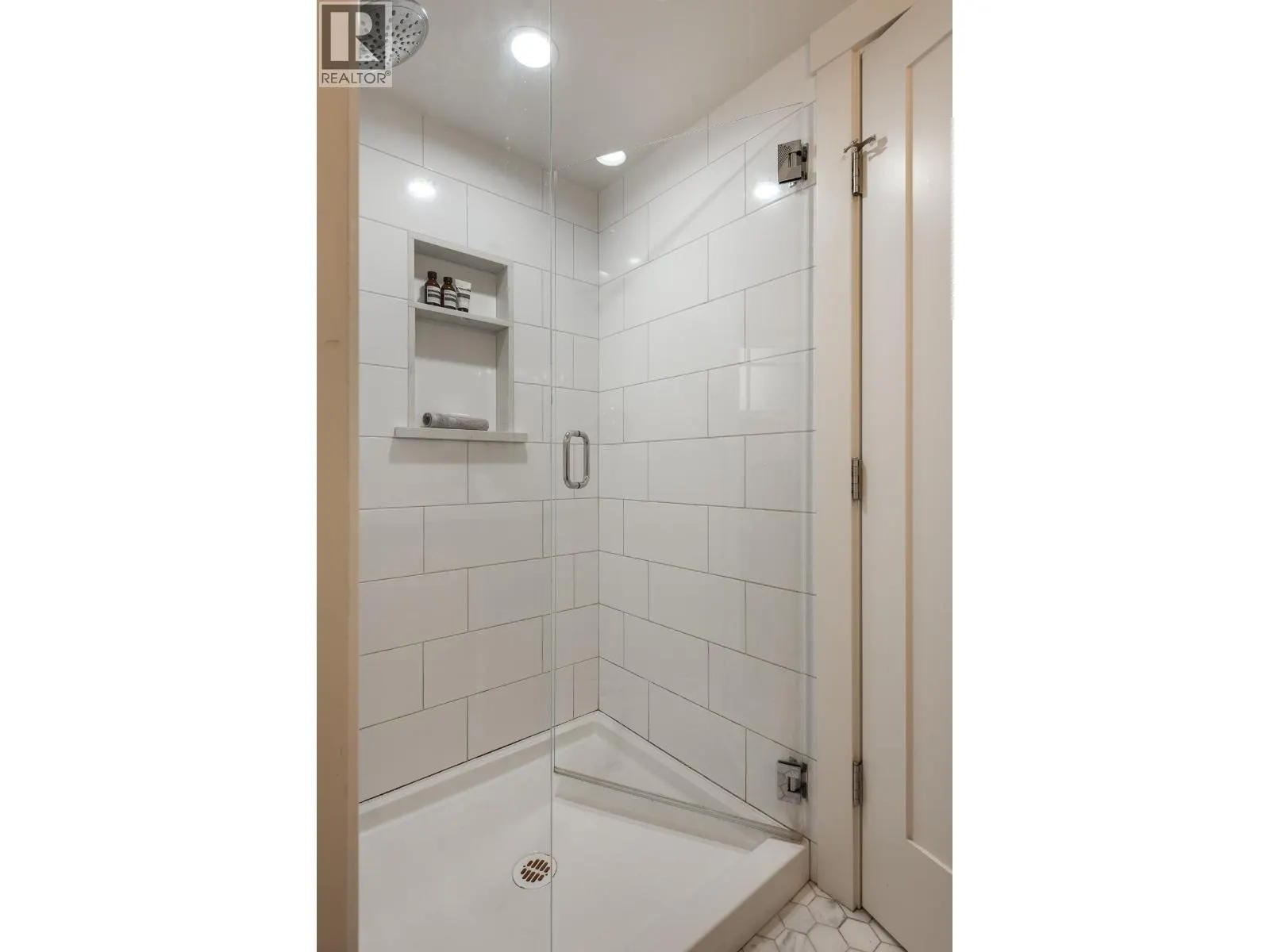 309 NINTH STREET