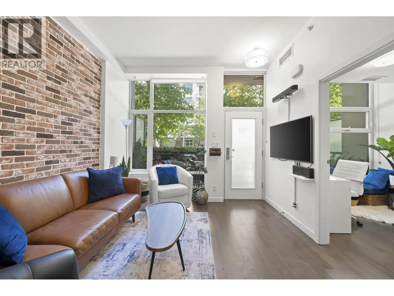 70 W 1ST AVENUE