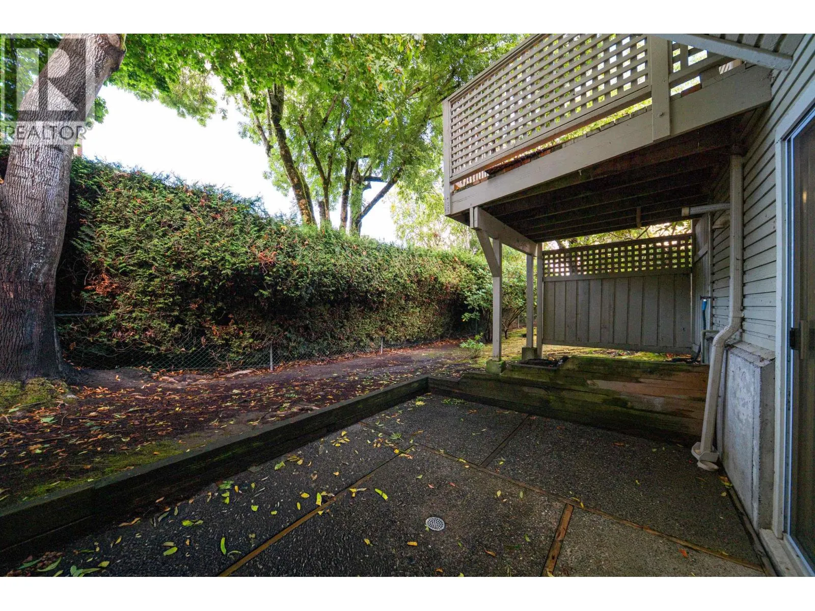 12 5740 GARRISON ROAD