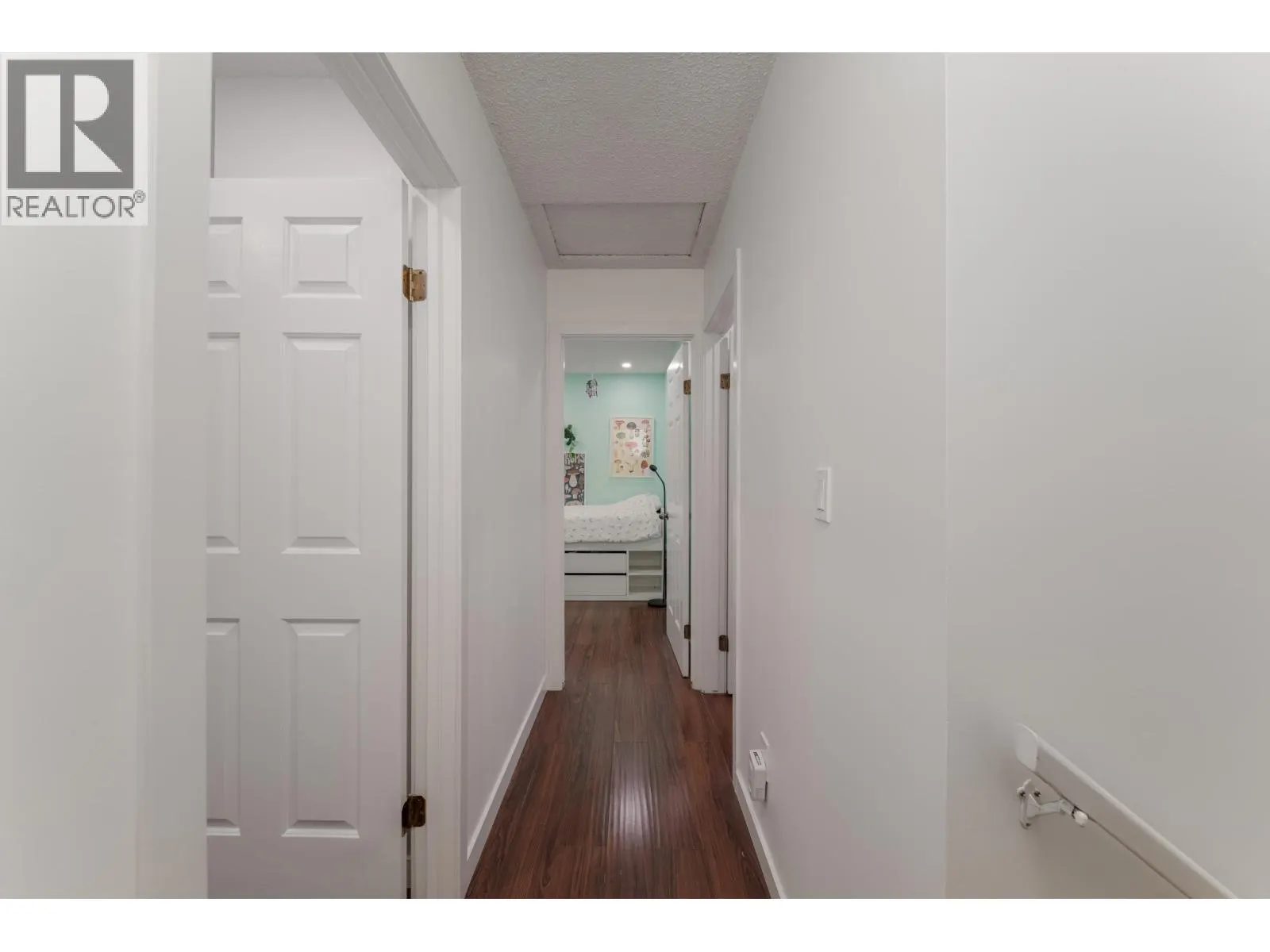 12 5740 GARRISON ROAD